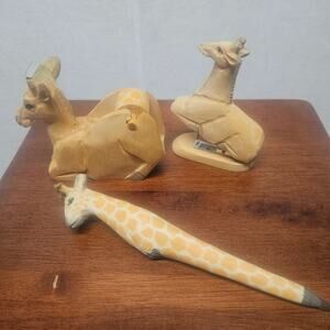 Giraffe hand-carved wooden Desk supply accessories Stapler Tape Dispenser Pen